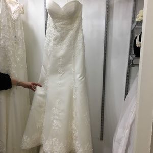 Wedding dress. Boutique. sweetheart